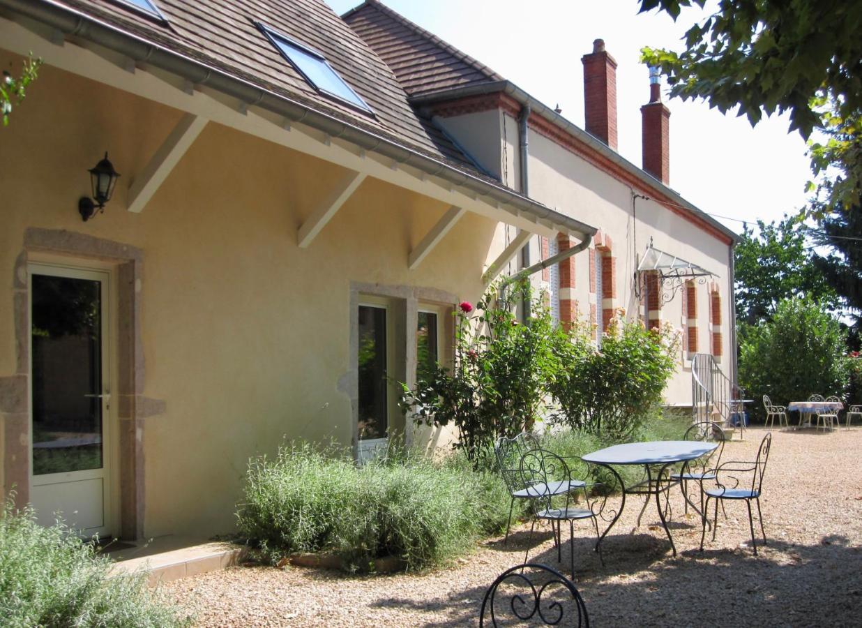 La Fontenelle - Lovely Holiday House With Swimming Pool Cuisery Exteriör bild